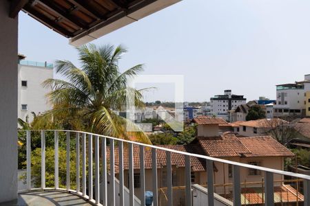 Casa à venda com 500m², 8 quartos e 3 vagasVista da Sacada