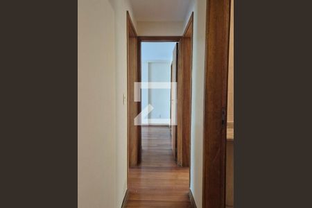 Apartamento à venda com 120m², 3 quartos e 2 vagas Apartamento à venda com 120m², 3 quartos e 2 vagasCorredor