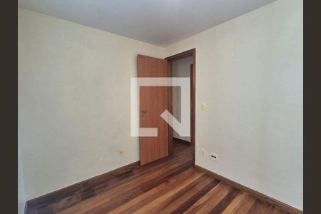 Apartamento à venda com 120m², 3 quartos e 2 vagas Apartamento à venda com 120m², 3 quartos e 2 vagasQuarto 2