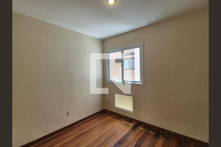 Apartamento à venda com 120m², 3 quartos e 2 vagas Apartamento à venda com 120m², 3 quartos e 2 vagasQuarto 2