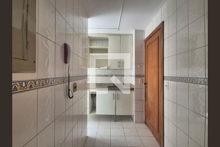 Apartamento à venda com 120m², 3 quartos e 2 vagas Apartamento à venda com 120m², 3 quartos e 2 vagasCozinha