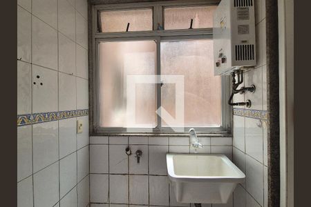 Apartamento à venda com 120m², 3 quartos e 2 vagas Apartamento à venda com 120m², 3 quartos e 2 vagasÁrea de Serviço