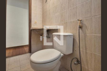 Apartamento à venda com 120m², 3 quartos e 2 vagas Apartamento à venda com 120m², 3 quartos e 2 vagasbanheiro