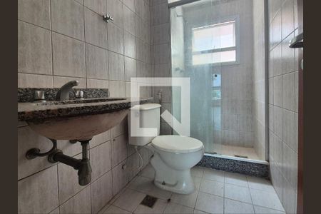 Apartamento à venda com 120m², 3 quartos e 2 vagas Apartamento à venda com 120m², 3 quartos e 2 vagasBanheiro da Suíte