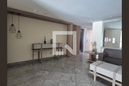 Apartamento à venda com 120m², 3 quartos e 2 vagas Apartamento à venda com 120m², 3 quartos e 2 vagasHall de entrada