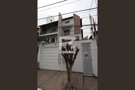 Casa à venda com 325m², 5 quartos e 6 vagasFachada