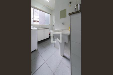 Apartamento à venda com 102m², 3 quartos e 2 vagas Apartamento à venda com 102m², 3 quartos e 2 vagasÁrea de serviço