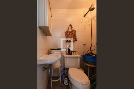 Apartamento à venda com 102m², 3 quartos e 2 vagas Apartamento à venda com 102m², 3 quartos e 2 vagasBanheiro de serviço