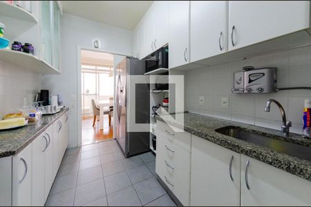 Apartamento à venda com 102m², 3 quartos e 2 vagas Apartamento à venda com 102m², 3 quartos e 2 vagasCozinha