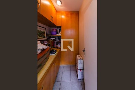 Apartamento à venda com 102m², 3 quartos e 2 vagas Apartamento à venda com 102m², 3 quartos e 2 vagasQuarto de serviço
