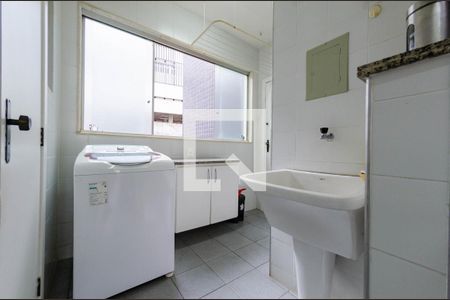 Apartamento à venda com 102m², 3 quartos e 2 vagas Apartamento à venda com 102m², 3 quartos e 2 vagasÁrea de serviço