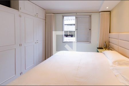 Apartamento à venda com 102m², 3 quartos e 2 vagas Apartamento à venda com 102m², 3 quartos e 2 vagasSuíte