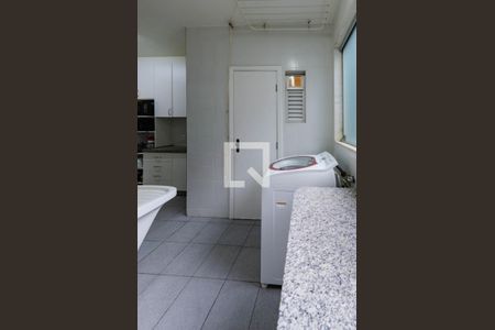 Apartamento à venda com 102m², 3 quartos e 2 vagas Apartamento à venda com 102m², 3 quartos e 2 vagasÁrea de serviço