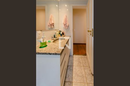 Apartamento à venda com 102m², 3 quartos e 2 vagas Apartamento à venda com 102m², 3 quartos e 2 vagasBanheiro