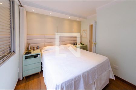 Apartamento à venda com 102m², 3 quartos e 2 vagas Apartamento à venda com 102m², 3 quartos e 2 vagasSuíte