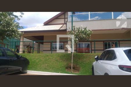 Casa de condomínio à venda com 265m², 3 quartos e 4 vagas