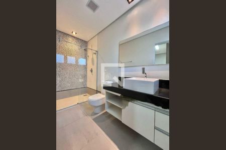 Casa de condomínio à venda com 265m², 3 quartos e 4 vagas