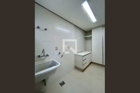 Casa de condomínio à venda com 265m², 3 quartos e 4 vagas