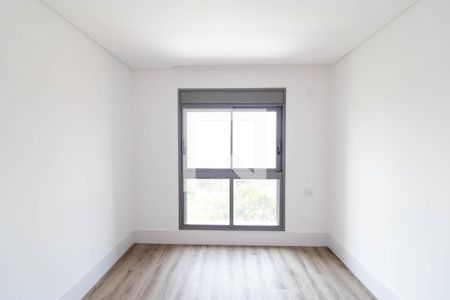 Apartamento à venda com 317m², 4 quartos e 4 vagas Apartamento à venda com 317m², 4 quartos e 4 vagasSuíte 02