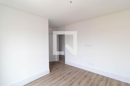 Apartamento à venda com 317m², 4 quartos e 4 vagas Apartamento à venda com 317m², 4 quartos e 4 vagasSuíte 02