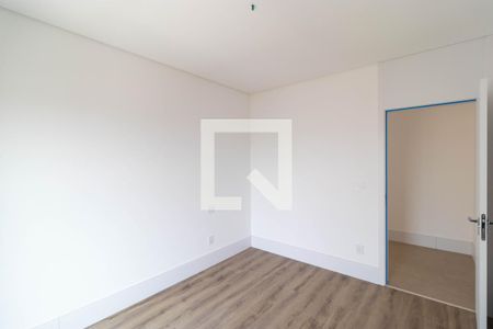 Apartamento à venda com 317m², 4 quartos e 4 vagas Apartamento à venda com 317m², 4 quartos e 4 vagasEscritório
