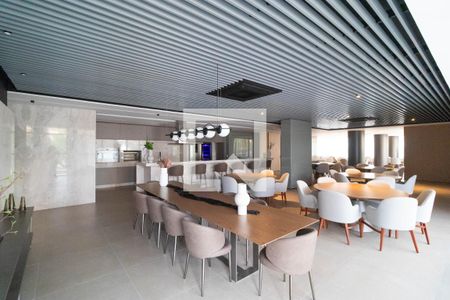 Apartamento à venda com 317m², 4 quartos e 4 vagas Apartamento à venda com 317m², 4 quartos e 4 vagasÁrea comum - Salão de festas