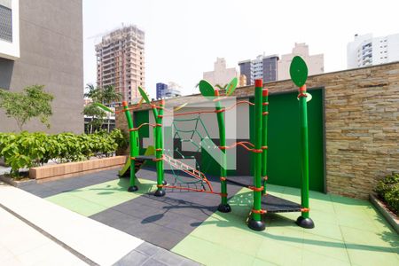 Apartamento à venda com 317m², 4 quartos e 4 vagas Apartamento à venda com 317m², 4 quartos e 4 vagasÁrea comum - Playground