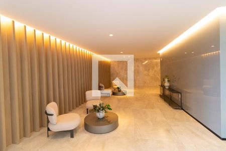 Apartamento à venda com 317m², 4 quartos e 4 vagas Apartamento à venda com 317m², 4 quartos e 4 vagasÁrea comum - Hall de Entrada