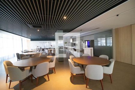 Apartamento à venda com 317m², 4 quartos e 4 vagas Apartamento à venda com 317m², 4 quartos e 4 vagasÁrea comum - Salão de festas