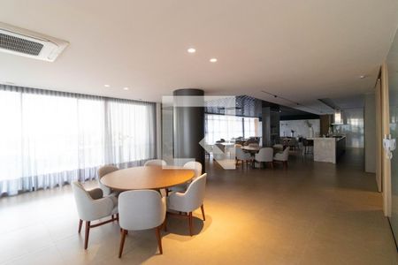 Apartamento à venda com 317m², 4 quartos e 4 vagas Apartamento à venda com 317m², 4 quartos e 4 vagasÁrea comum - Salão de festas