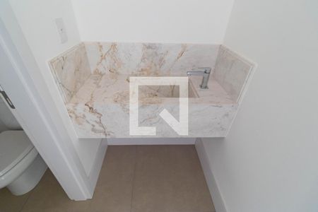 Apartamento à venda com 317m², 4 quartos e 4 vagas Apartamento à venda com 317m², 4 quartos e 4 vagasLavabo