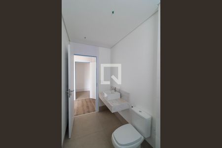 Apartamento à venda com 317m², 4 quartos e 4 vagas Apartamento à venda com 317m², 4 quartos e 4 vagasBanheiro da Suíte 01