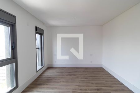 Apartamento à venda com 317m², 4 quartos e 4 vagas Apartamento à venda com 317m², 4 quartos e 4 vagasSuíte 01