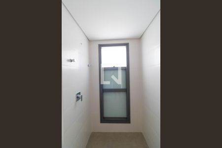 Apartamento à venda com 317m², 4 quartos e 4 vagas Apartamento à venda com 317m², 4 quartos e 4 vagasBanheiro da Suíte 01