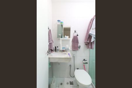 Casa de condomínio à venda com 69m², 2 quartos e 1 vaga Casa de condomínio à venda com 69m², 2 quartos e 1 vagaBanheiro