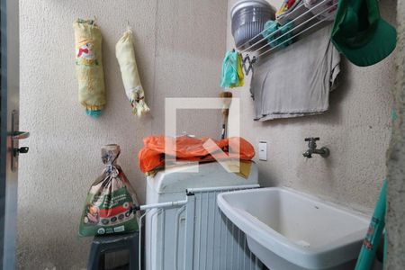 Casa de condomínio à venda com 69m², 2 quartos e 1 vaga Casa de condomínio à venda com 69m², 2 quartos e 1 vagaÁrea de Serviço