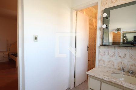 Casa à venda com 250m², 3 quartos e 2 vagasBanheiro da Suíte 2