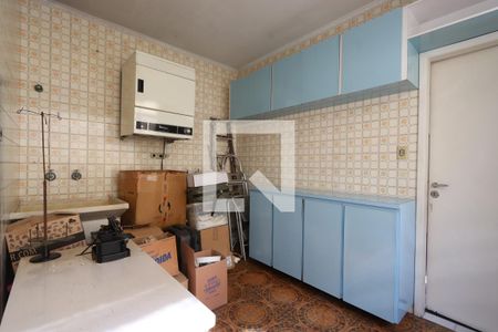 Casa à venda com 250m², 3 quartos e 2 vagasÁrea de Serviço