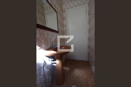 Casa à venda com 250m², 3 quartos e 2 vagasLavabo