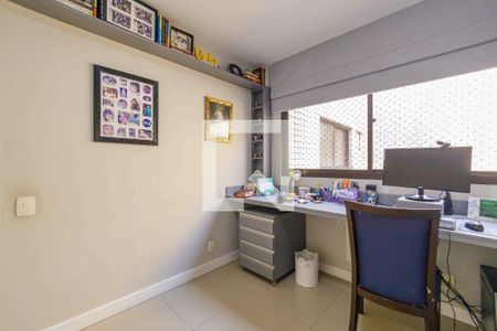 Apartamento à venda com 210m², 3 quartos e 3 vagasQuarto 2