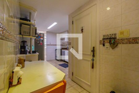 Apartamento à venda com 210m², 3 quartos e 3 vagasCozinha