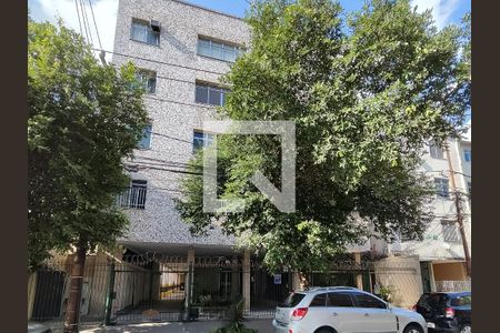 Apartamento à venda com 58m², 2 quartos e 1 vaga Apartamento à venda com 58m², 2 quartos e 1 vagaFachada e portaria