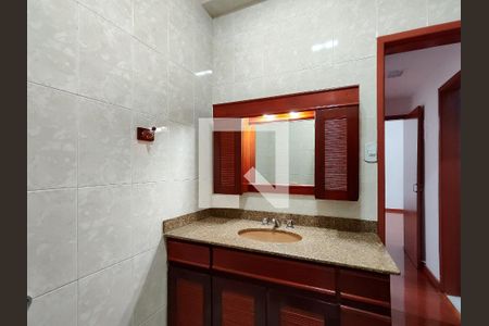 Apartamento à venda com 58m², 2 quartos e 1 vaga Apartamento à venda com 58m², 2 quartos e 1 vagaBanheiro Corredor