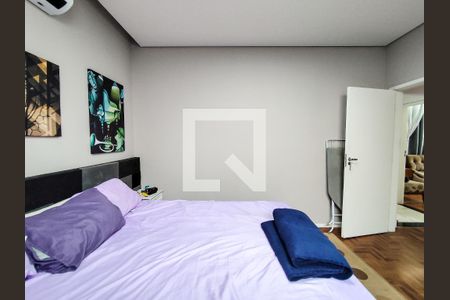 Casa à venda com 388m², 3 quartos e 3 vagas Casa à venda com 388m², 3 quartos e 3 vagasQuarto 2