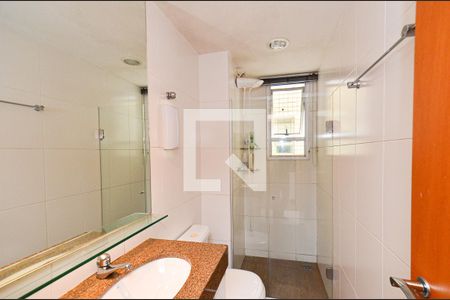 Apartamento à venda com 192m², 3 quartos e 3 vagas Apartamento à venda com 192m², 3 quartos e 3 vagasBanheiro social