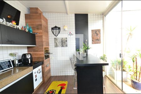 Apartamento à venda com 192m², 3 quartos e 3 vagas Apartamento à venda com 192m², 3 quartos e 3 vagasCobertura/ Area gourmet