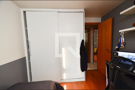 Apartamento à venda com 192m², 3 quartos e 3 vagas Apartamento à venda com 192m², 3 quartos e 3 vagasQuarto2