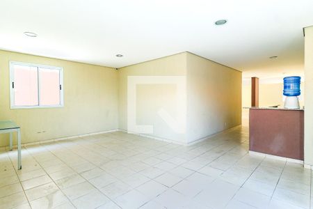 Apartamento à venda com 57m², 2 quartos e 1 vaga Apartamento à venda com 57m², 2 quartos e 1 vagaÁrea Comum - Salão de Festas