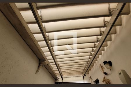 Casa à venda com 200m², 4 quartos e 4 vagasArea externa