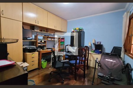 Casa à venda com 200m², 4 quartos e 4 vagasQuarto